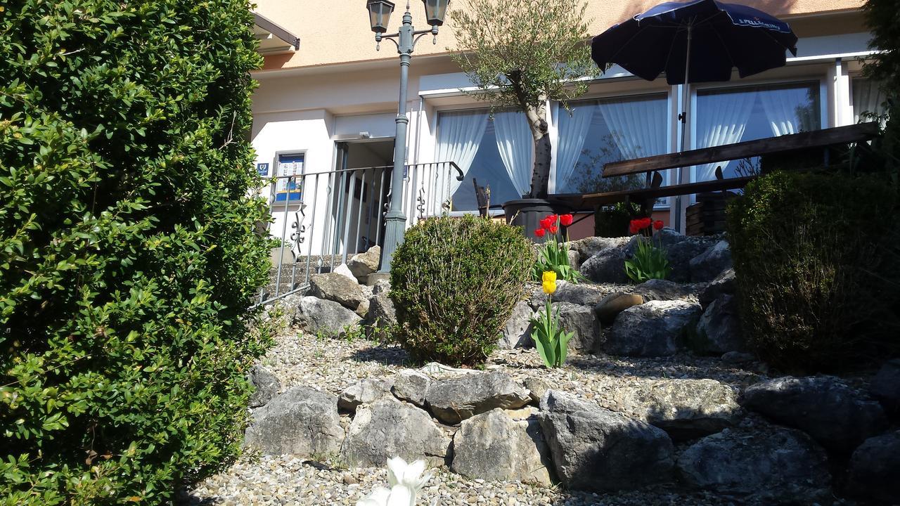 Hotel Restaurant Klosterli Pieterlen Εξωτερικό φωτογραφία